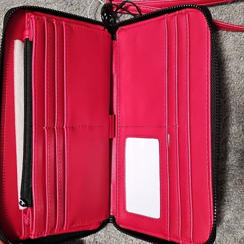 NWT Steve Madden Vampire Wristlet Wallet Black/Red - Picture 6 of 9